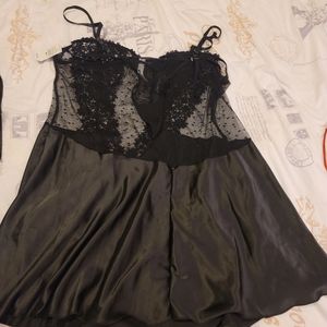 Black lingerie & panty set, size 3x, new, smoke free environment